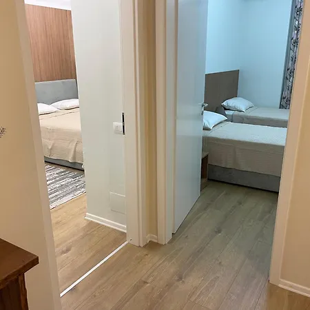 Jona Lovely 1 Two Bedroom Ap * Τίρανα