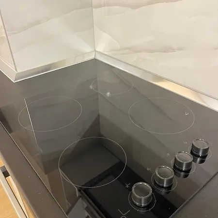 Jona Lovely 1 Two Bedroom Ap Διαμέρισμα *