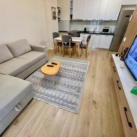 Jona Lovely 1 Two Bedroom Ap * Τίρανα